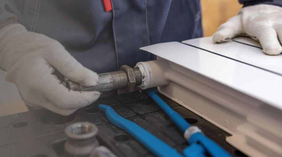 Gas Line Leak Repair in Hillister, TX